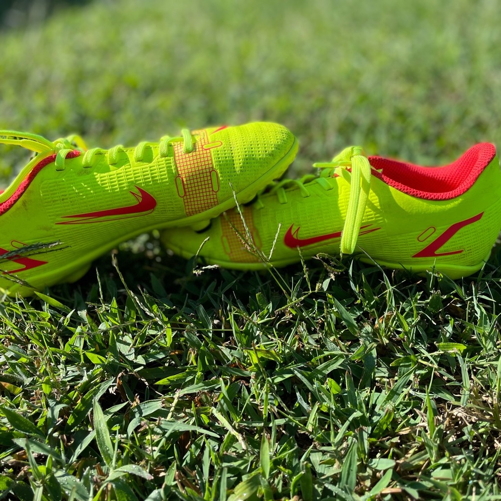 Nike mercurial cleats